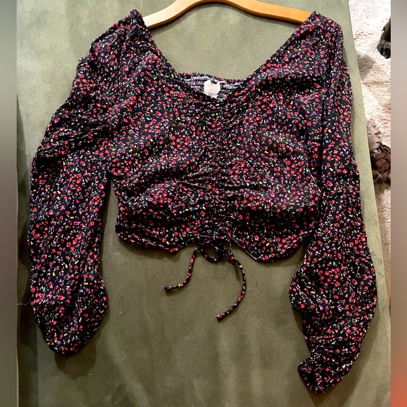 H&M Balloon Sleeve Cropped Blouse - Picture 3 of 5